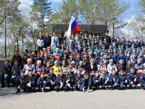 8 мая: Церемония возложения цветов к памятнику рабочим и служащим завода «Дальдизель», посвященная 74-й годовщине Победы в Великой Отечественной Войне